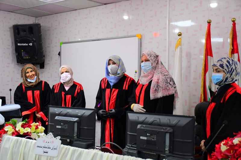 مناقشة طالبة البورد ابتسام صاحب
