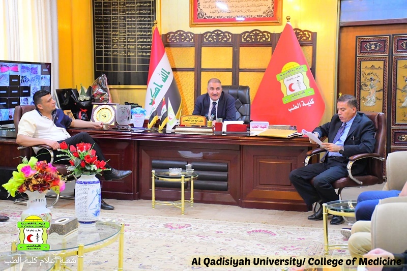 لقاء العميد مع الطلبة الاوائل 2